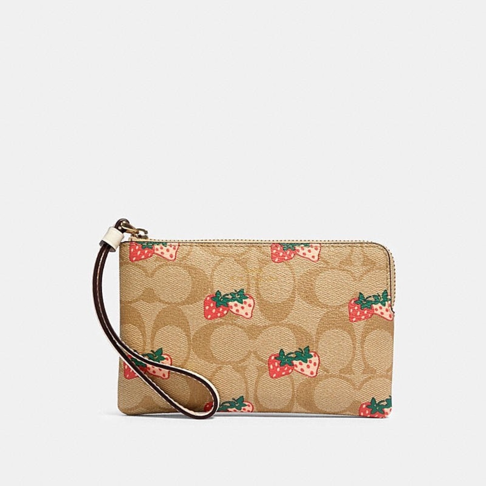 🍓🌱Coach Corner Zip Wristlet Strawberry Print